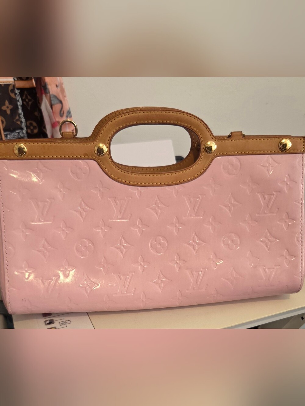 Authentic Louis Vitton Vernis Purse